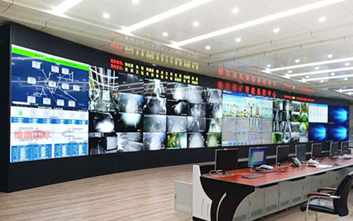 會議室拚接屏和小間距led哪個好？